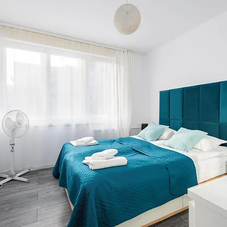 Rentplanet - Apartamenty Przy Palacu Kultury I Nauki Warschau Exterior foto