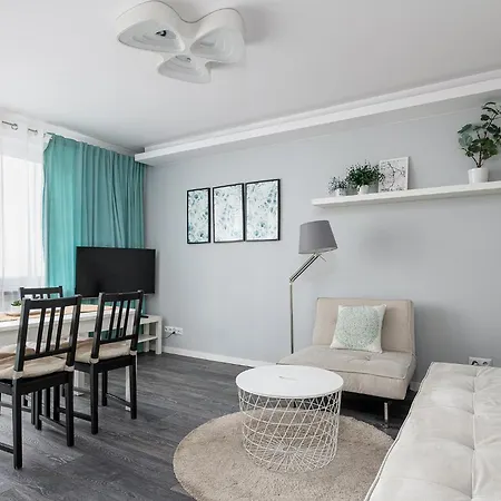 Rentplanet - Apartamenty Przy Palacu Kultury I Nauki Warschau Exterior foto